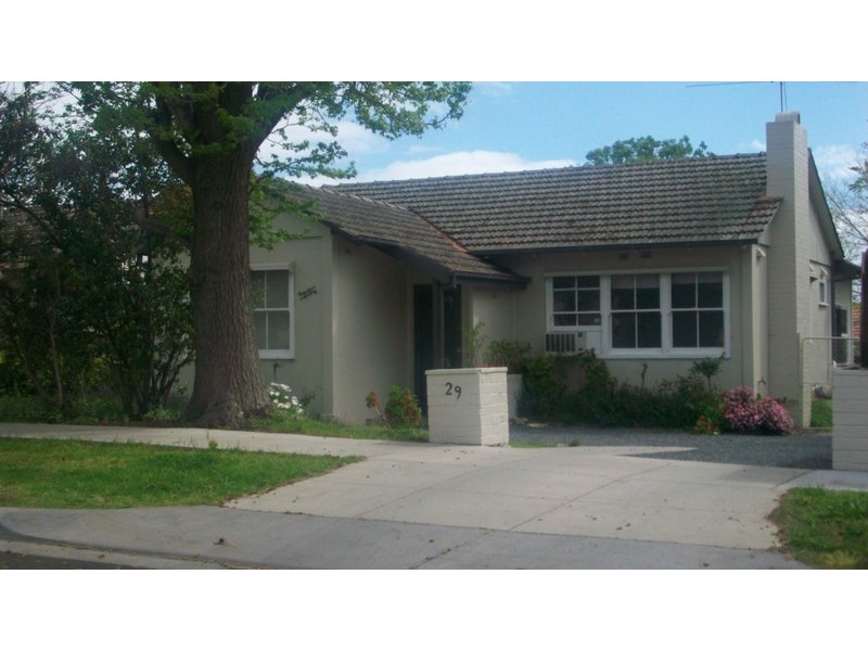 29 Simmonds Street, Hughesdale VIC 3166