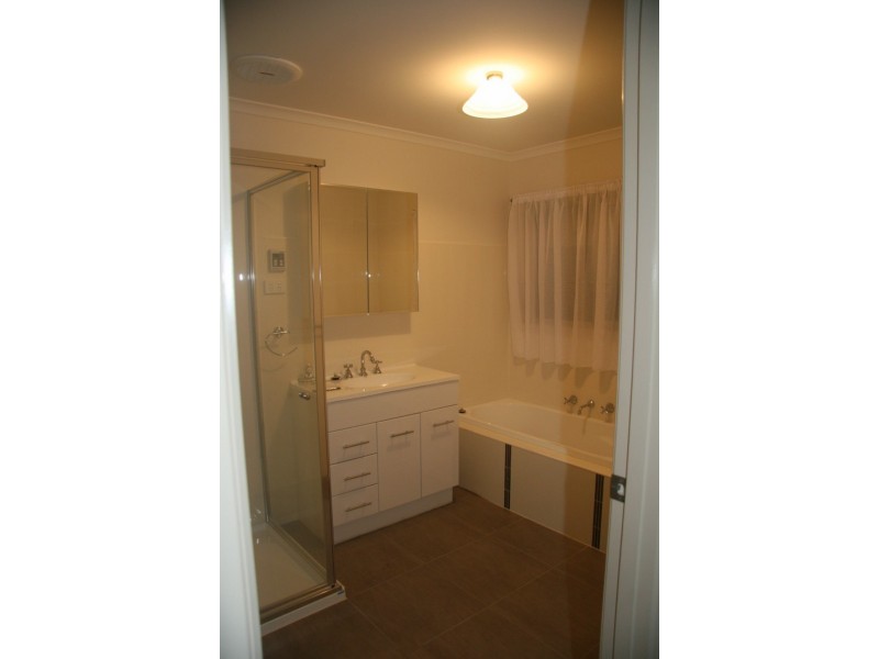 2/1 Francis Street, Clayton VIC 3168