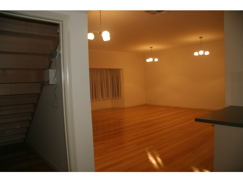 2/1 Francis Street, Clayton VIC 3168