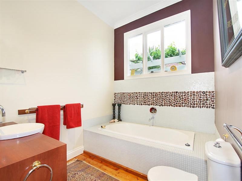 6 Darling Street, Hughesdale VIC 3166