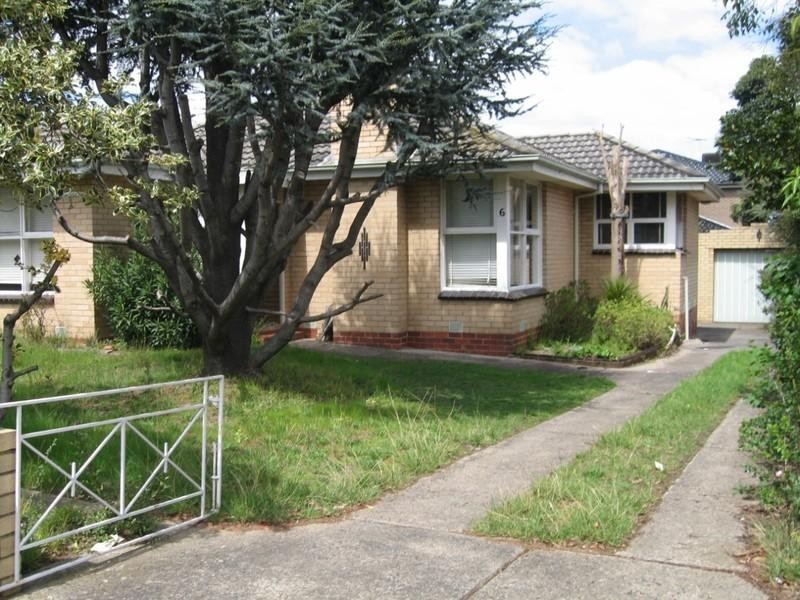 6 Worcester Street, Oakleigh East VIC 3166