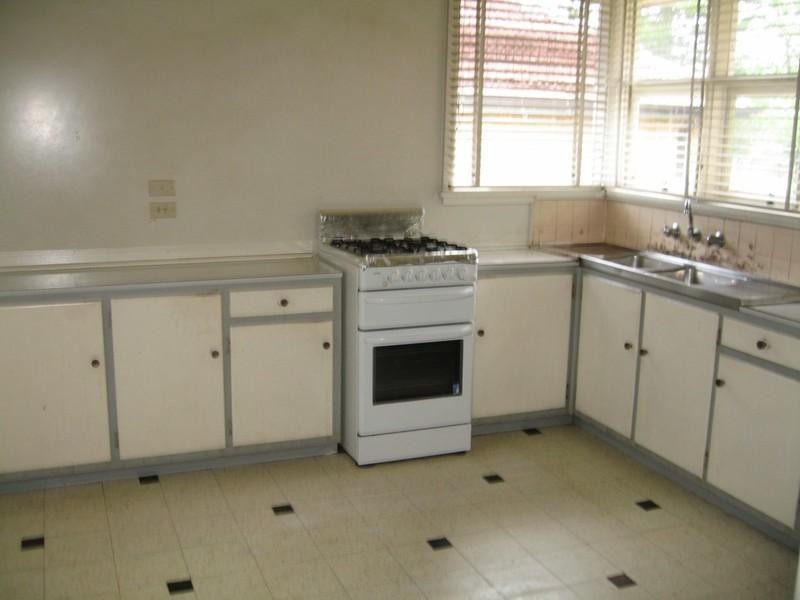 6 Worcester Street, Oakleigh East VIC 3166