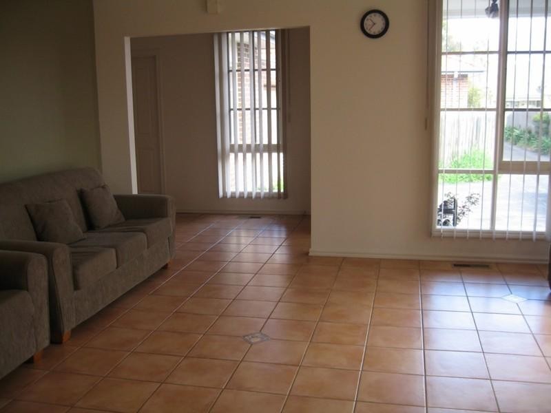 2/6 Skipton Road, Hughesdale VIC 3166