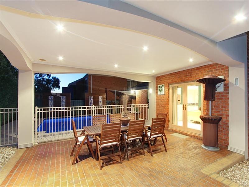 7 Savannah Place, Chadstone VIC 3148