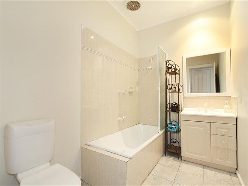 30 Bevan Avenue, Clayton South VIC 3169