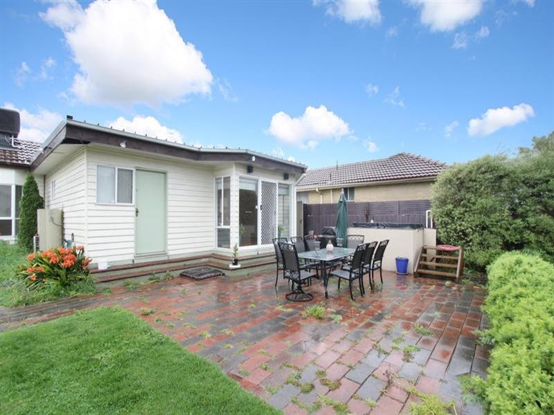 30 Bevan Avenue, Clayton South VIC 3169
