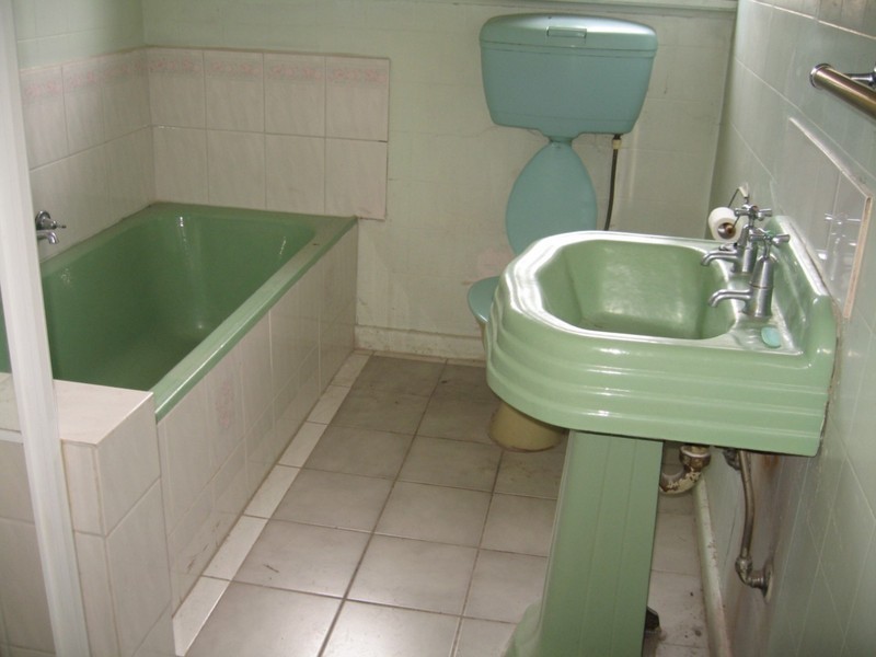 2 Calista Avenue, Oakleigh East VIC 3166