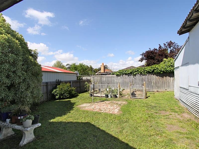 42 Carmichael Road, Oakleigh East VIC 3166