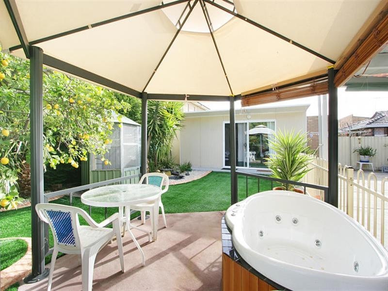 6 Keamy Avenue, Cheltenham VIC 3192