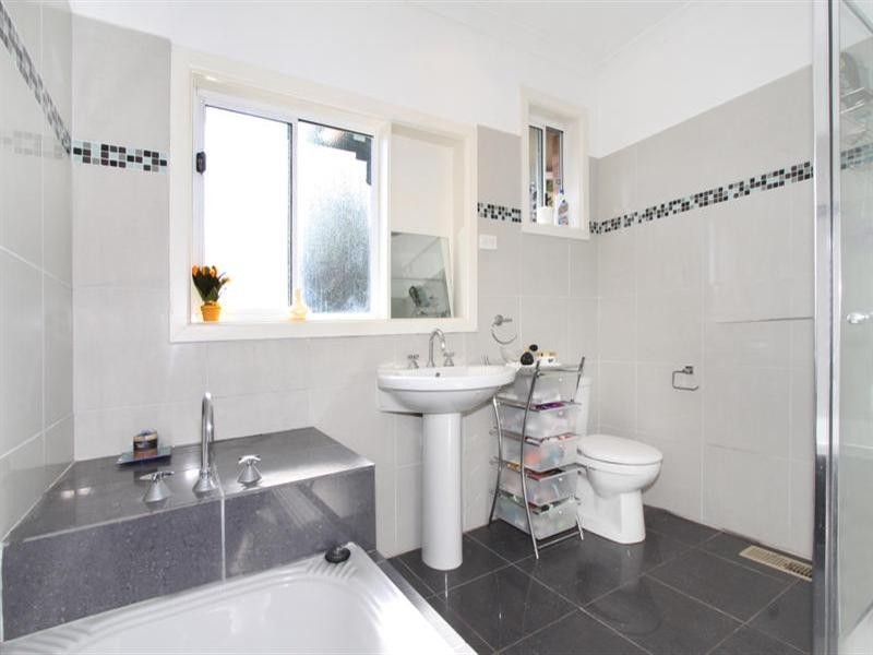 5 Huntingdale Road, Chadstone VIC 3148