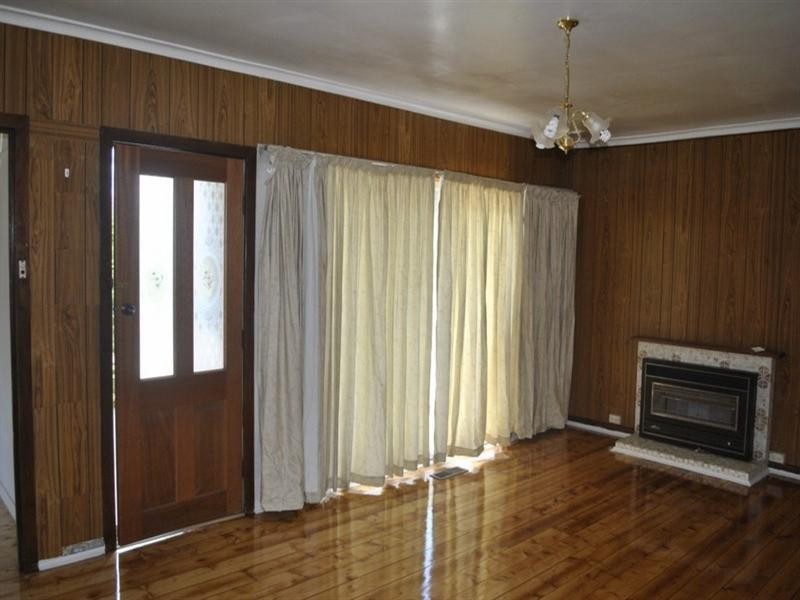 14 Nyrang Street, Chadstone VIC 3148