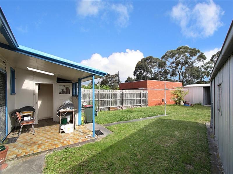 12 Willesden Road, Hughesdale VIC 3166