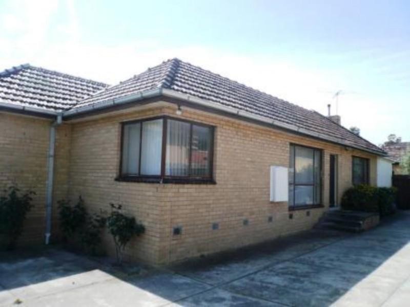 1/4 Aikman Crescent, Chadstone VIC 3148