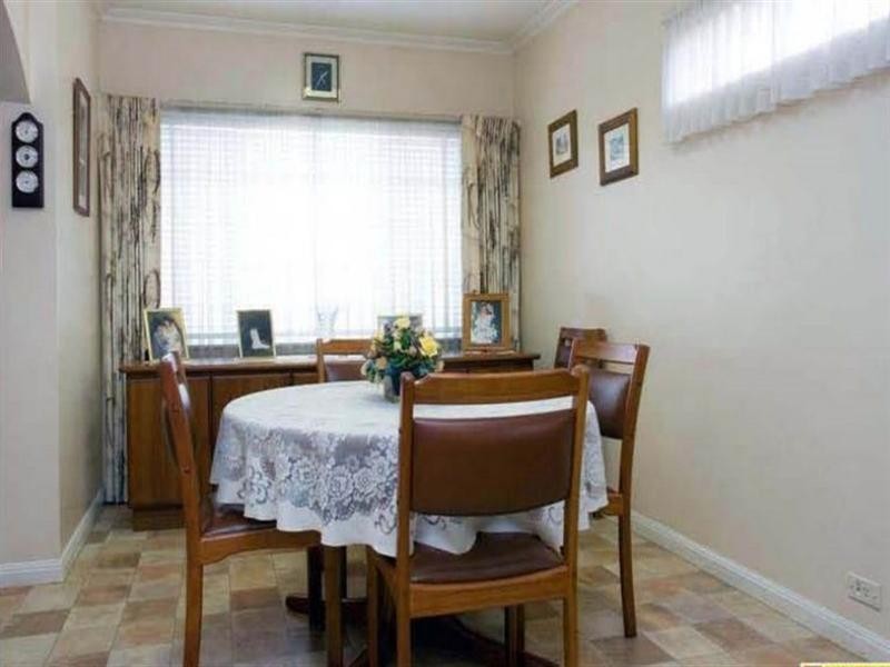 4 Hennessy Street, Chadstone VIC 3148