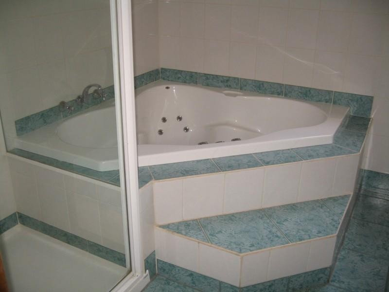 1/92 Willesden Road, Hughesdale VIC 3166