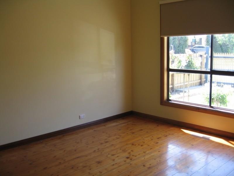 1/92 Willesden Road, Hughesdale VIC 3166