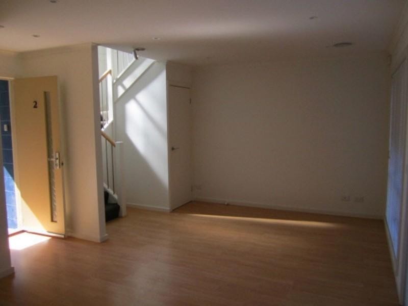 2/20 Bettina Street, Clayton VIC 3168