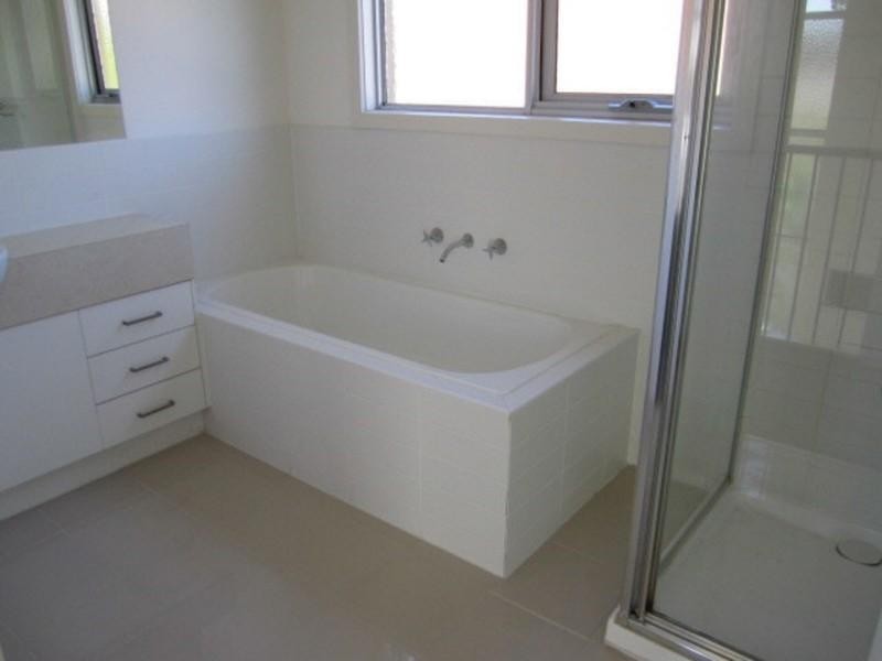 2/20 Bettina Street, Clayton VIC 3168