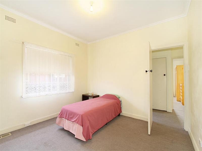 158 Warrigal Road, Oakleigh VIC 3166