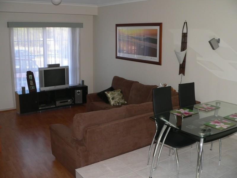 41 Kierens Way, Chadstone VIC 3148