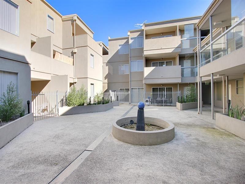 17/82-86 Atherton Road, Oakleigh VIC 3166