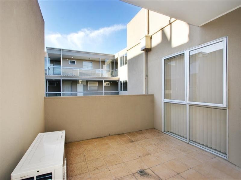 17/82-86 Atherton Road, Oakleigh VIC 3166