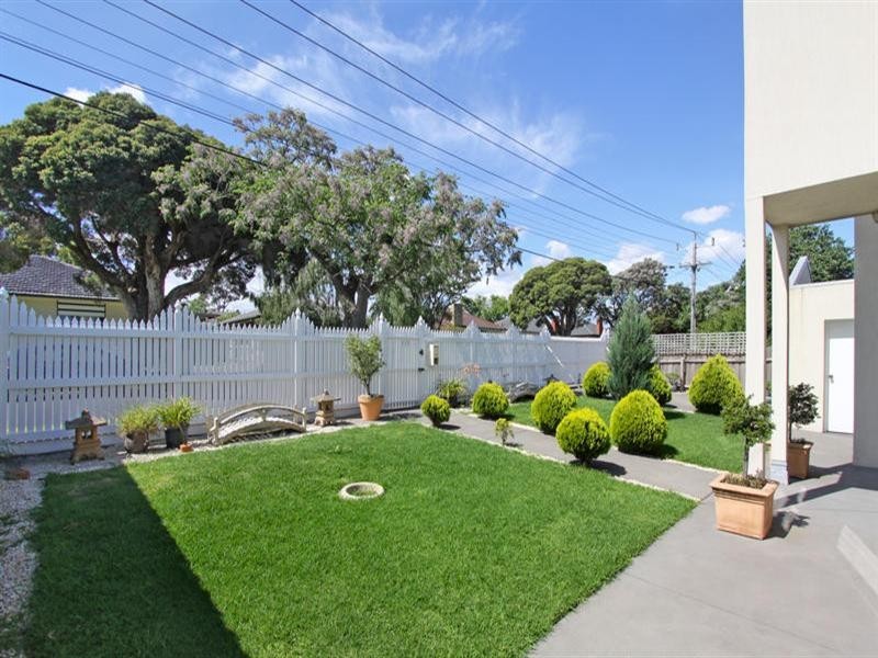 2 Bond Street, Clayton South VIC 3169