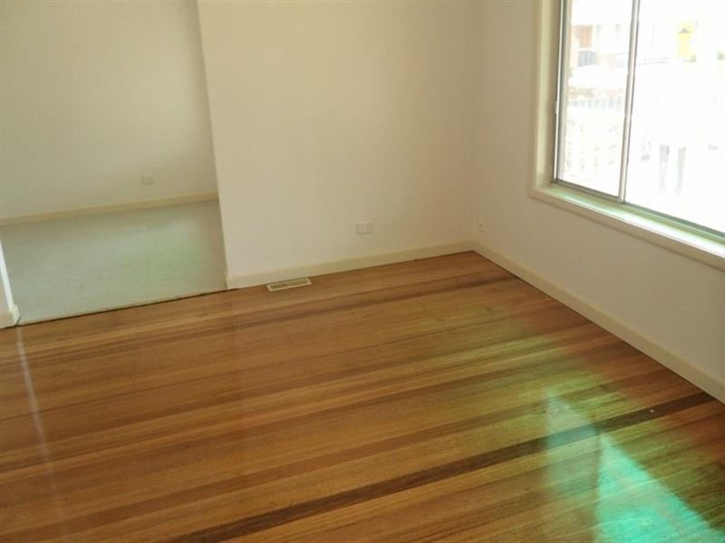 27 Greta Street, Oakleigh East VIC 3166