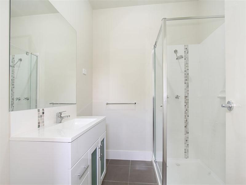 2/27-29 Colin Road, Oakleigh South VIC 3167