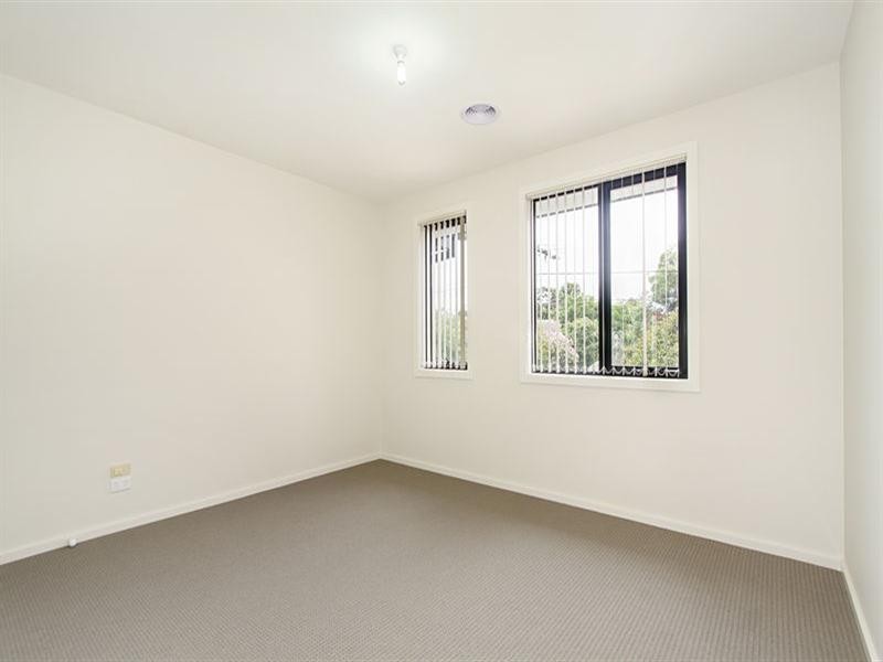 2/27-29 Colin Road, Oakleigh South VIC 3167