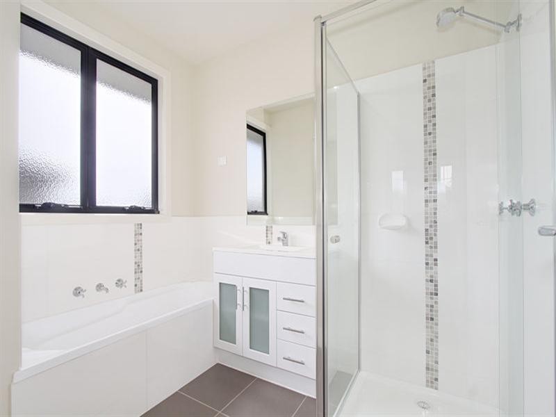 2/27-29 Colin Road, Oakleigh South VIC 3167