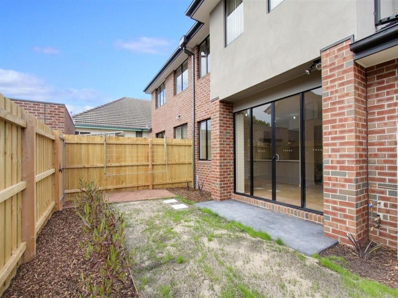 2/27-29 Colin Road, Oakleigh South VIC 3167