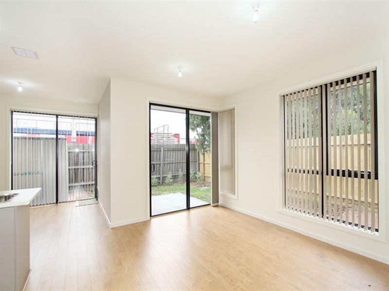 8/27-29 Colin Road, Oakleigh South VIC 3167