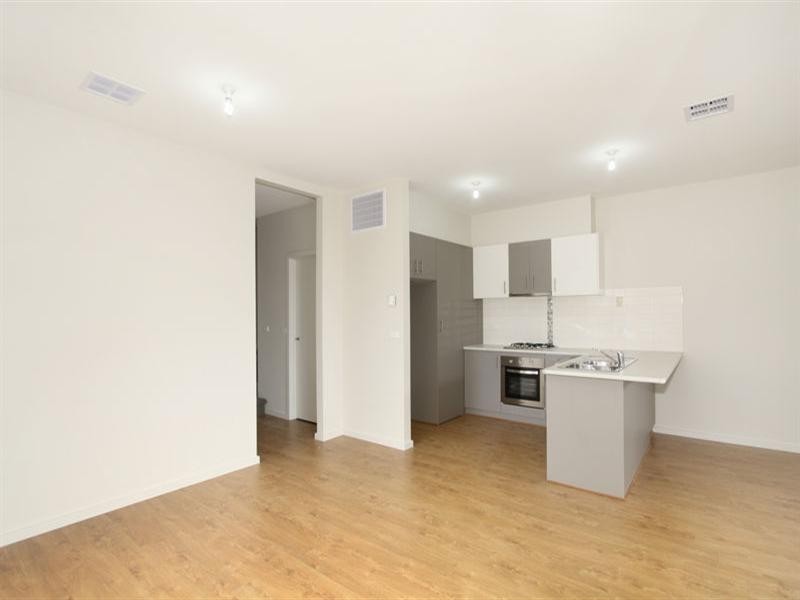 8/27-29 Colin Road, Oakleigh South VIC 3167