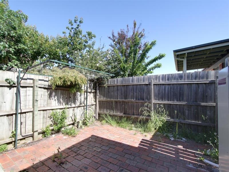 1/12 Kionga Street, Clayton VIC 3168