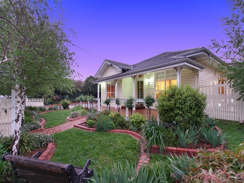 6 Darling Street, Hughesdale VIC 3166