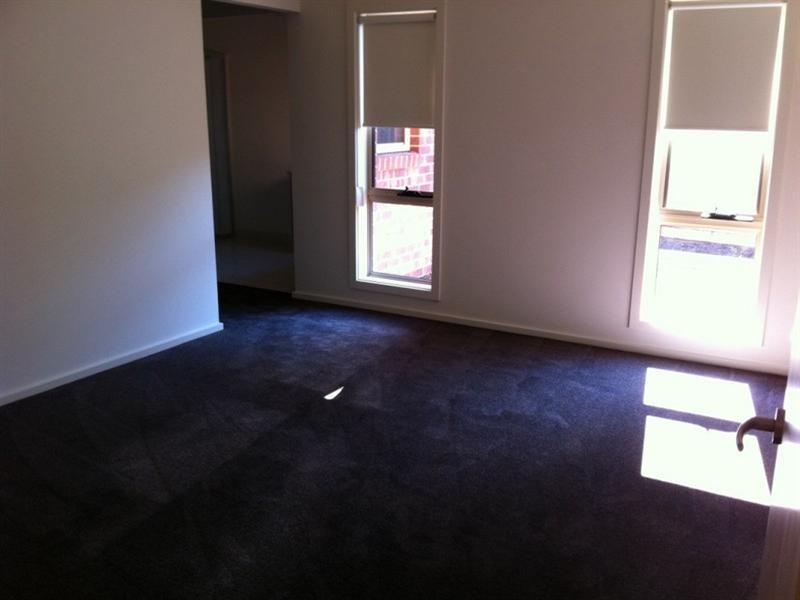 2/4 Delia Street, Oakleigh South VIC 3167