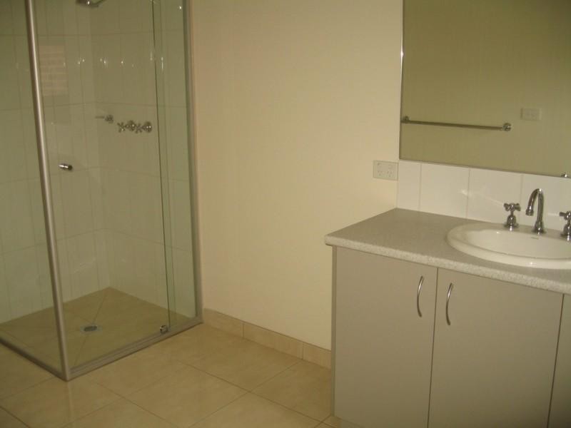 2/4 Delia Street, Oakleigh South VIC 3167