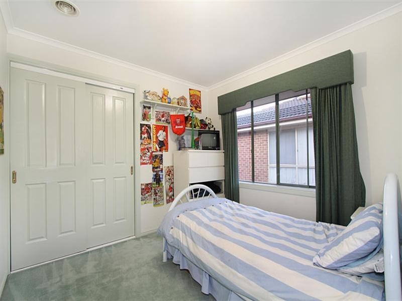 7 Savannah Place, Chadstone VIC 3148