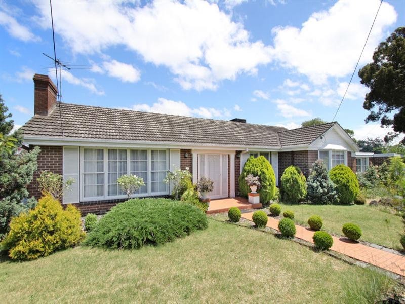 53 Watsons Road, Glen Waverley VIC 3150