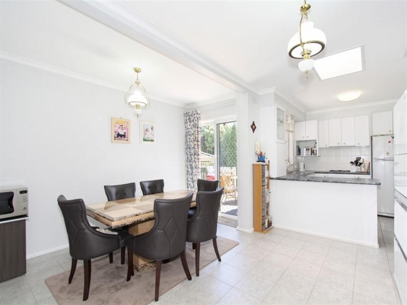 53 Watsons Road, Glen Waverley VIC 3150