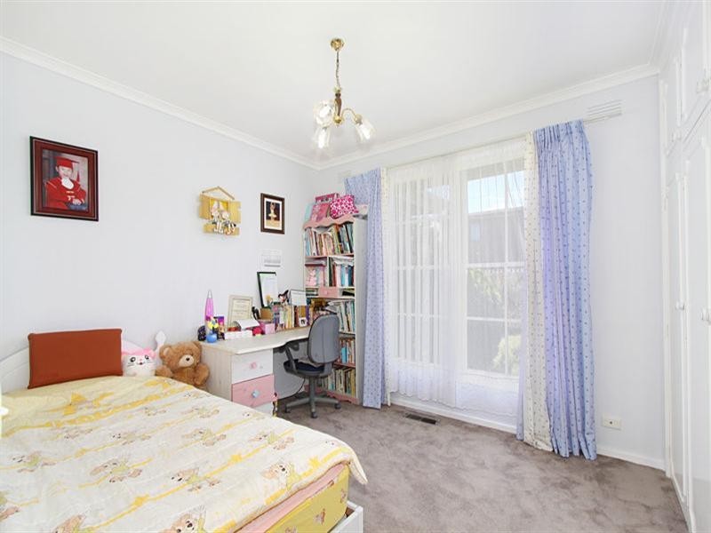 53 Watsons Road, Glen Waverley VIC 3150