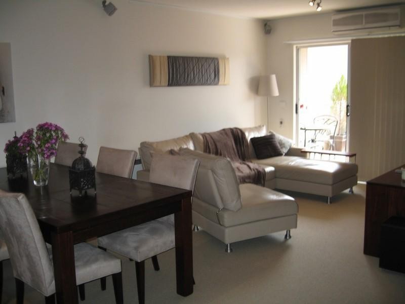 24/82-86 Atherton Road, Oakleigh VIC 3166