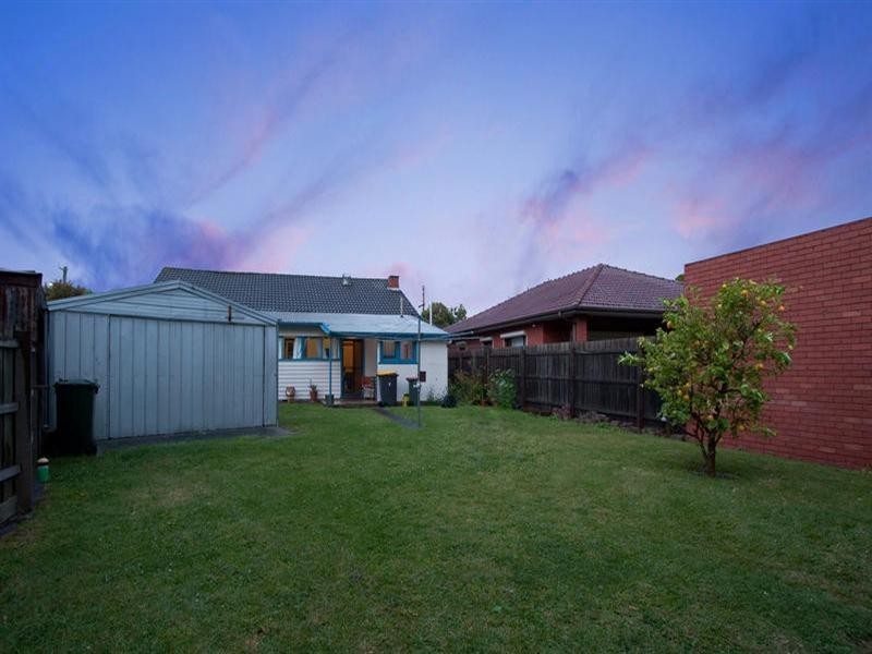 12 Willesden Road, Hughesdale VIC 3166