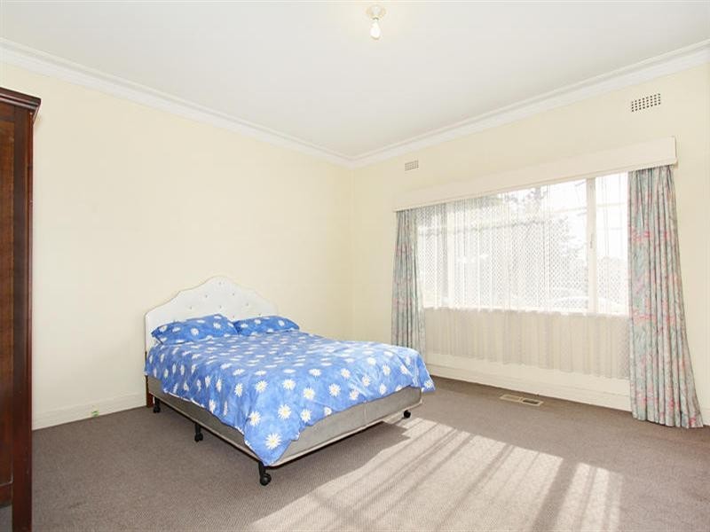 158 Warrigal Road, Oakleigh VIC 3166