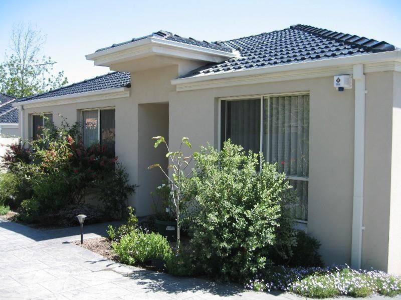 2/2 Adrienne Crescent, Mount Waverley VIC 3149