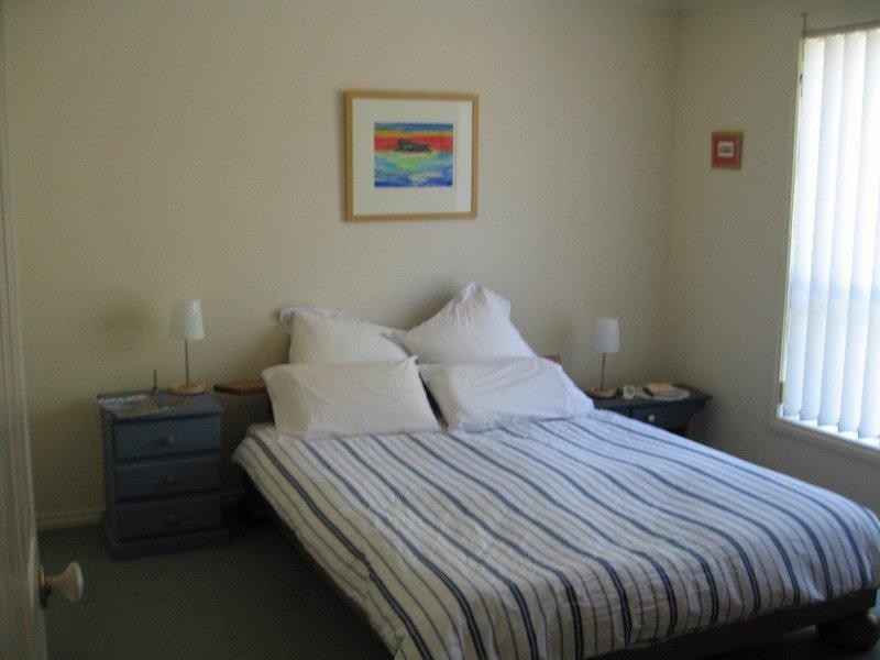 2/2 Adrienne Crescent, Mount Waverley VIC 3149