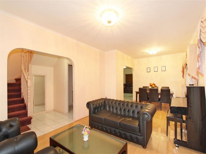 21 Argyle Close, Hughesdale VIC 3166