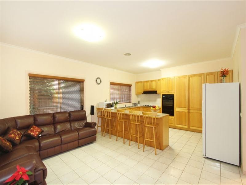 21 Argyle Close, Hughesdale VIC 3166