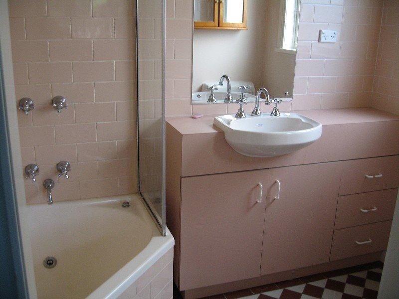 34 Clapham Road, Hughesdale VIC 3166